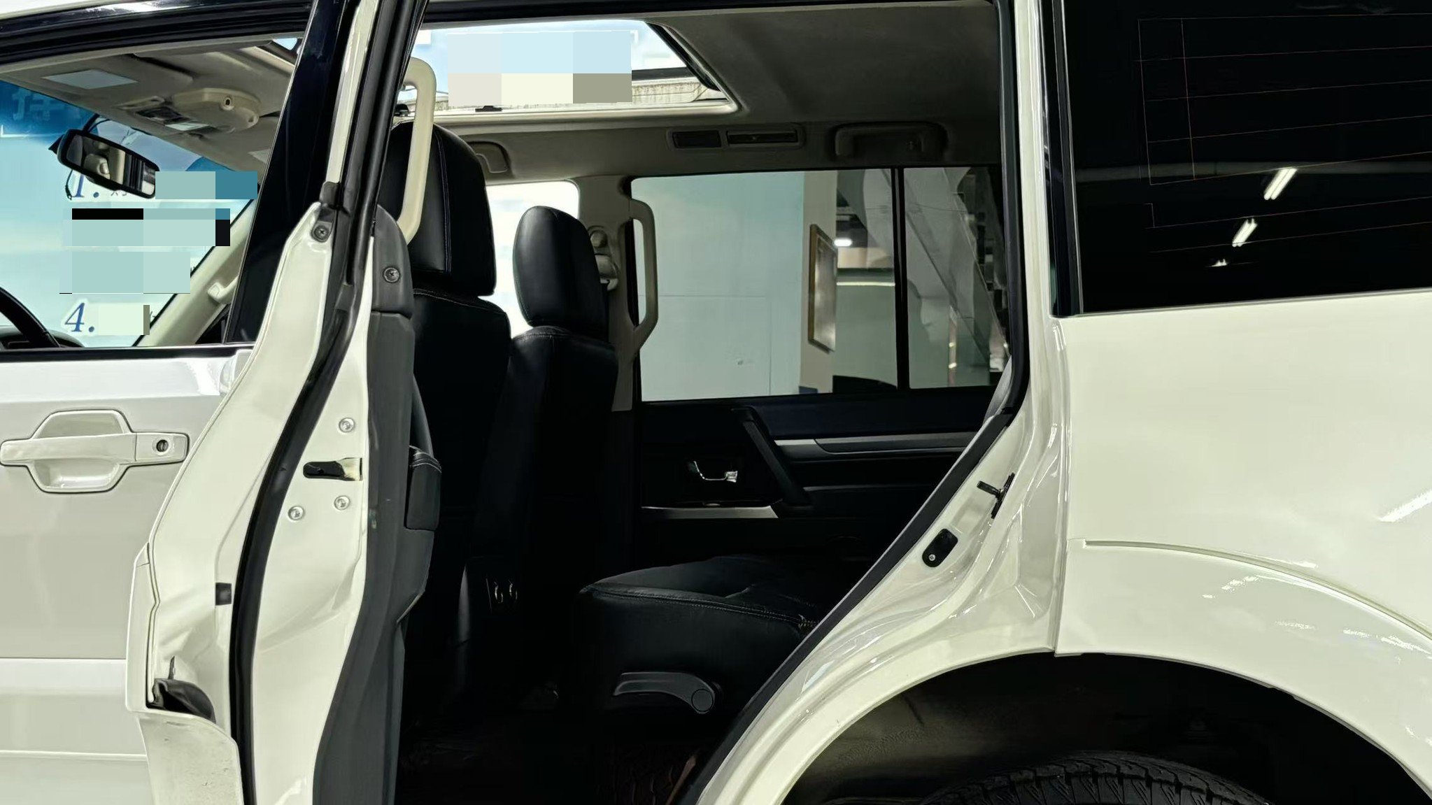 Mitsubishi Pajero (Imported) 2016 Pajero 3.0 Luxury Edition — 5