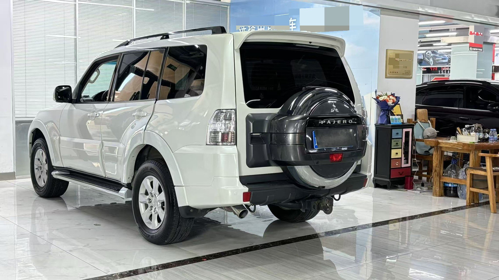 Mitsubishi Pajero (Imported) 2016 Pajero 3.0 Luxury Edition — 10