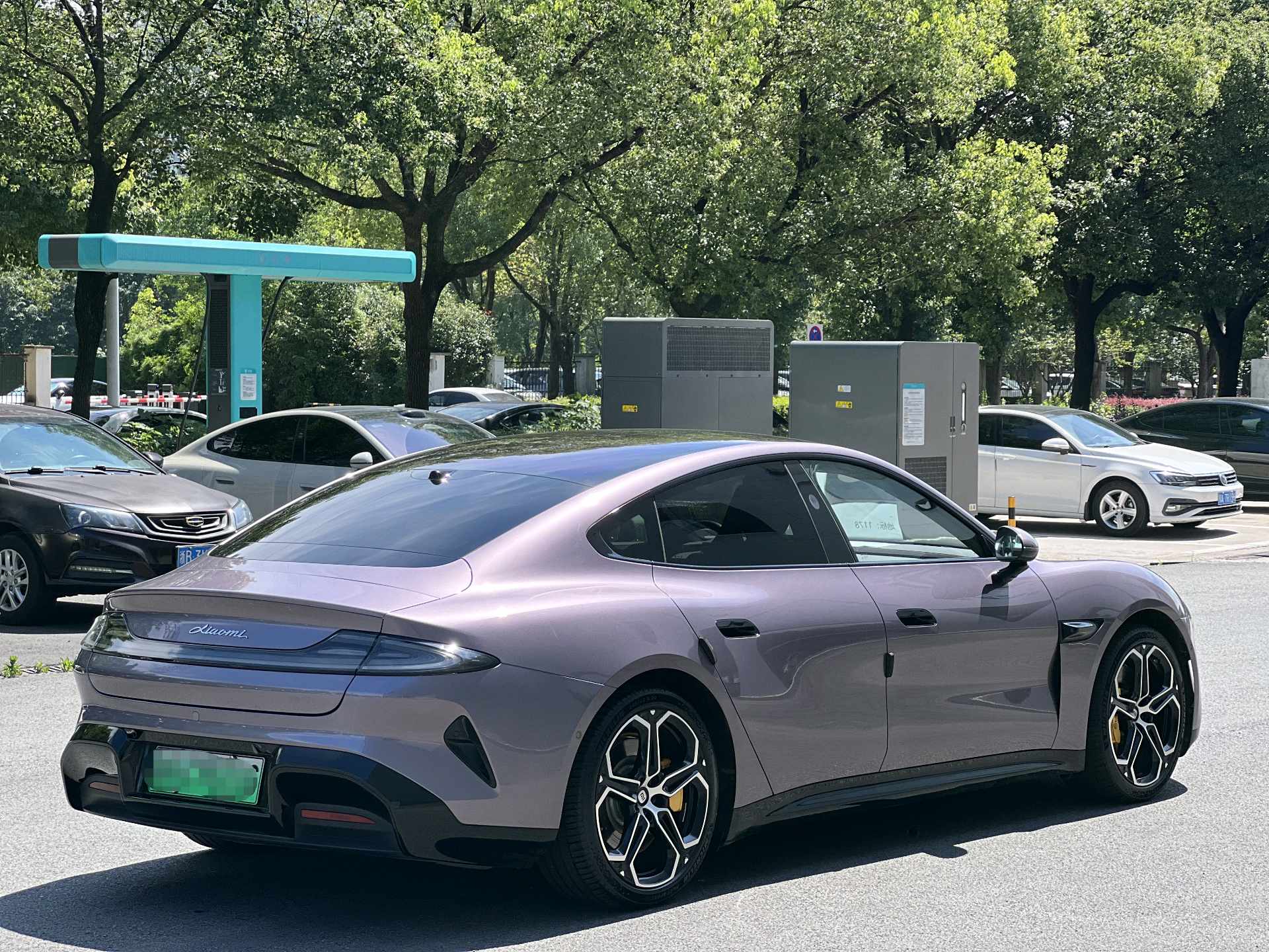 Xiaomi 2024 SU7 700km Rear-Wheel Drive Long-Range Intelligent Driving Version — 8