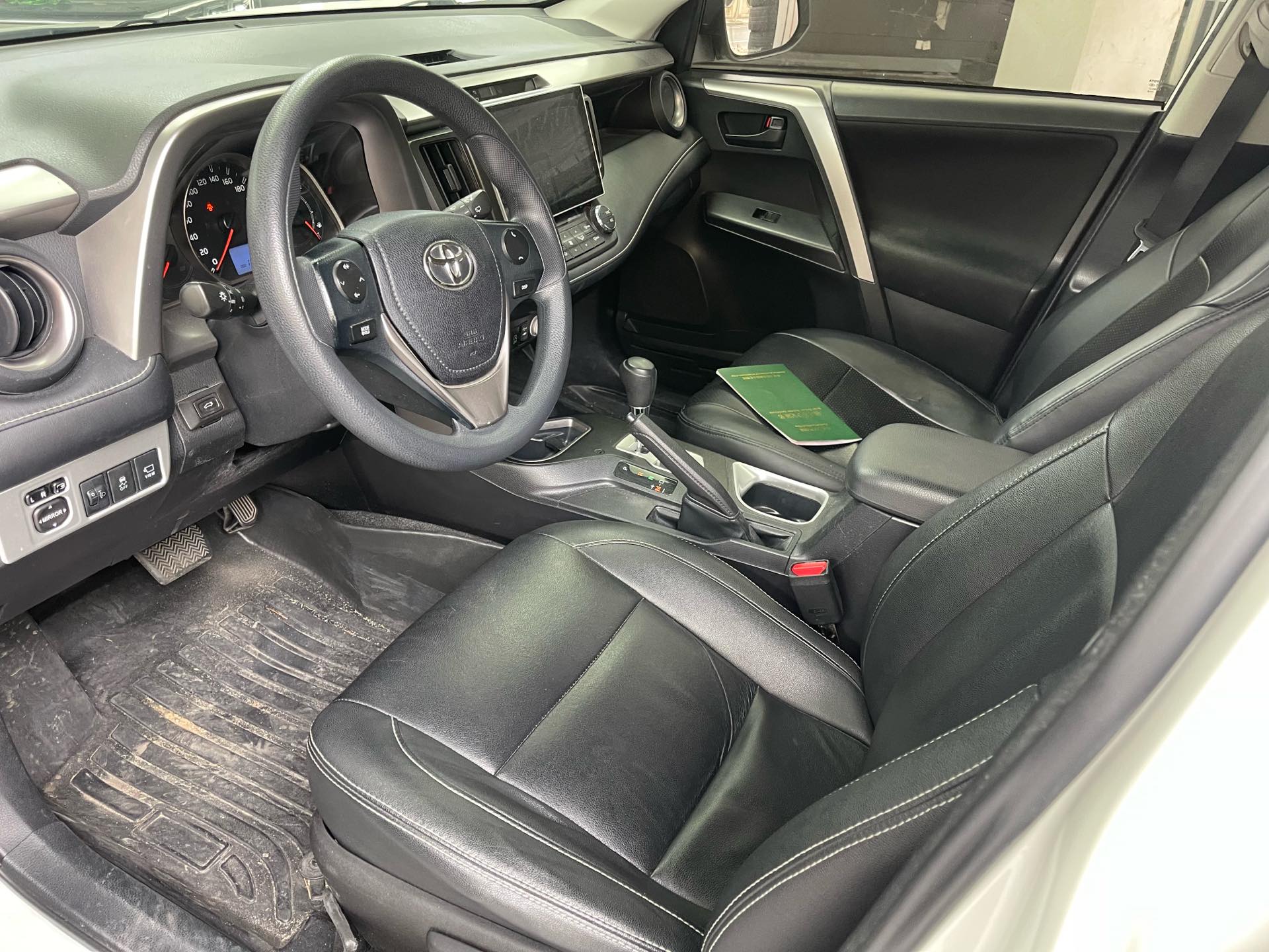 Toyota 2018 RAV4 2.0 CVT 2WD X Style — 3