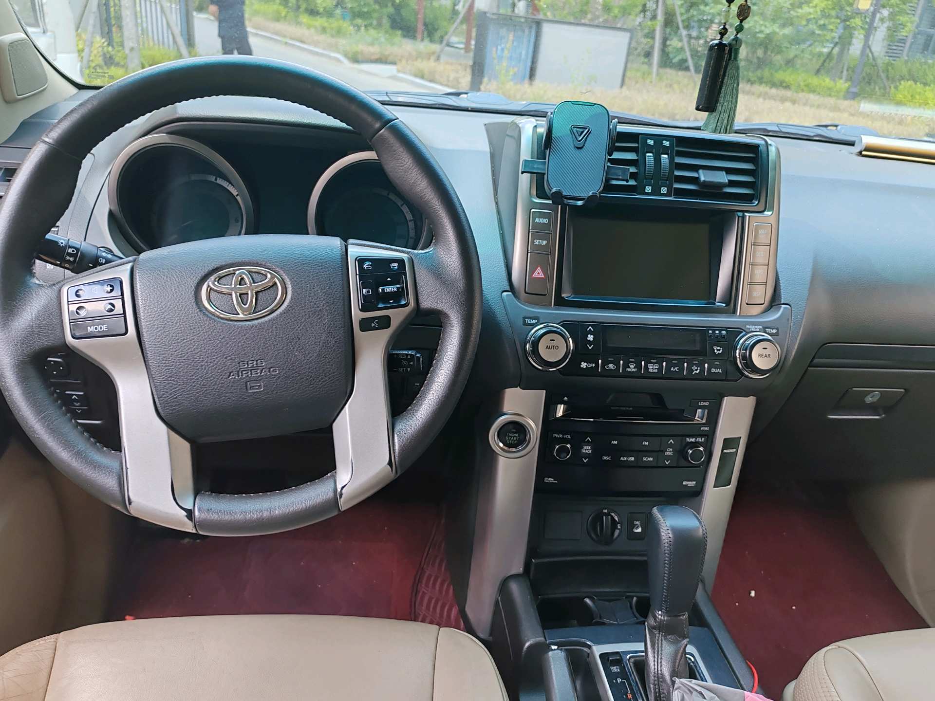Toyota 2010 Prado 4.0 TX-L — 3