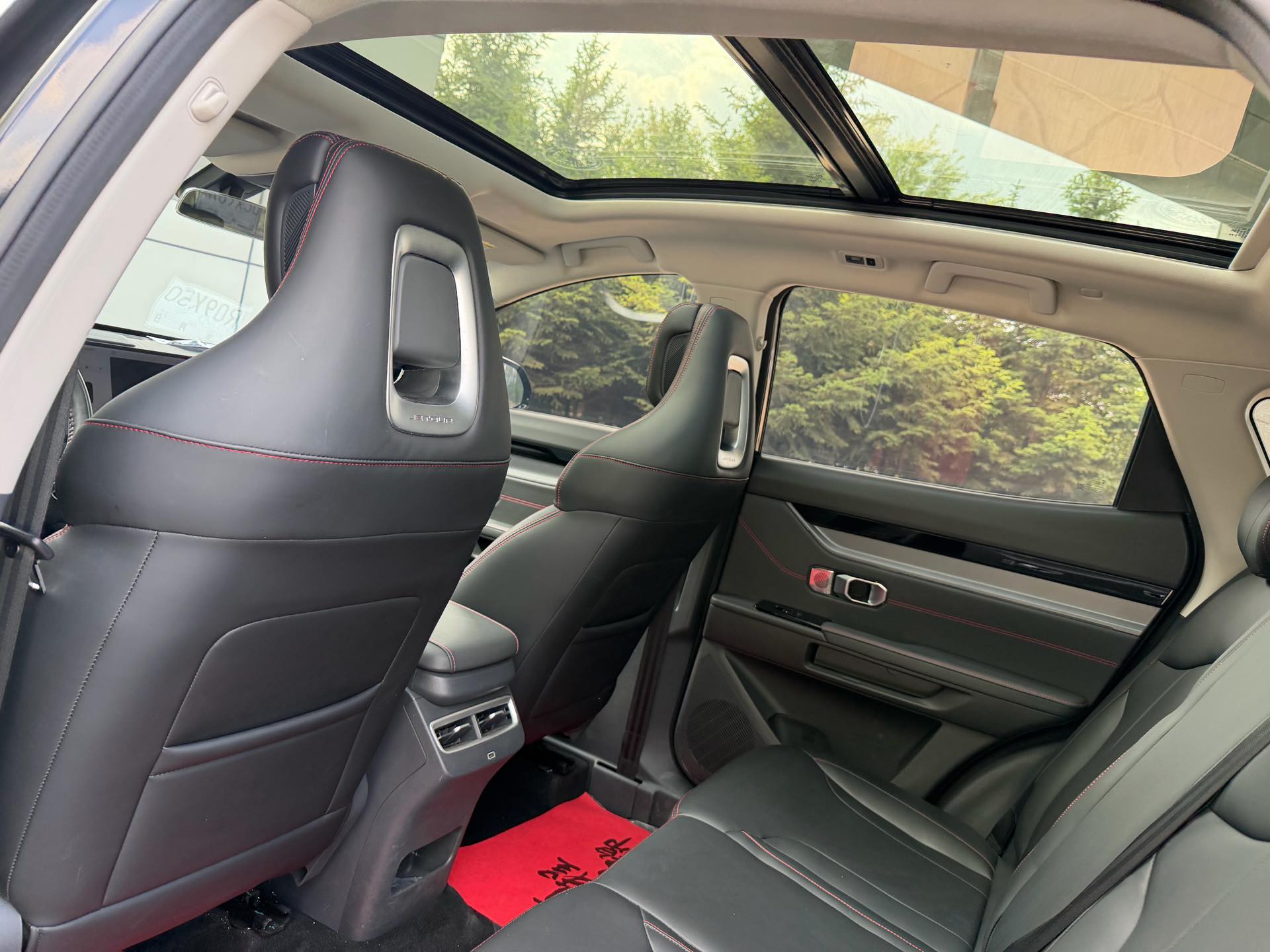 JETOUR 2025 Dasheng 1.5T Luxury Edition — 7