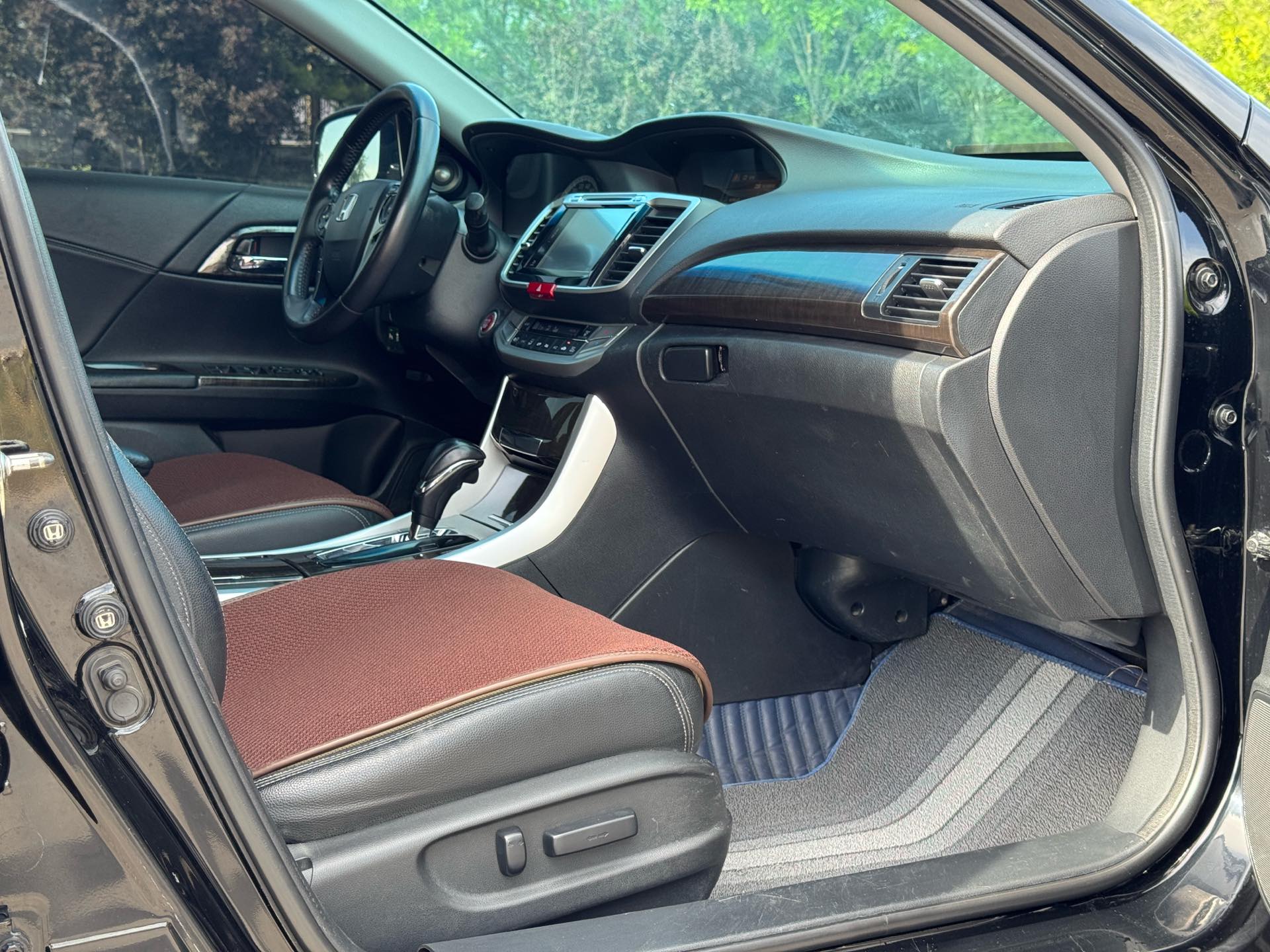 Honda 2014 9th-generation Accord 2.4 CVT EXN Luxury Navigation Edition — 6