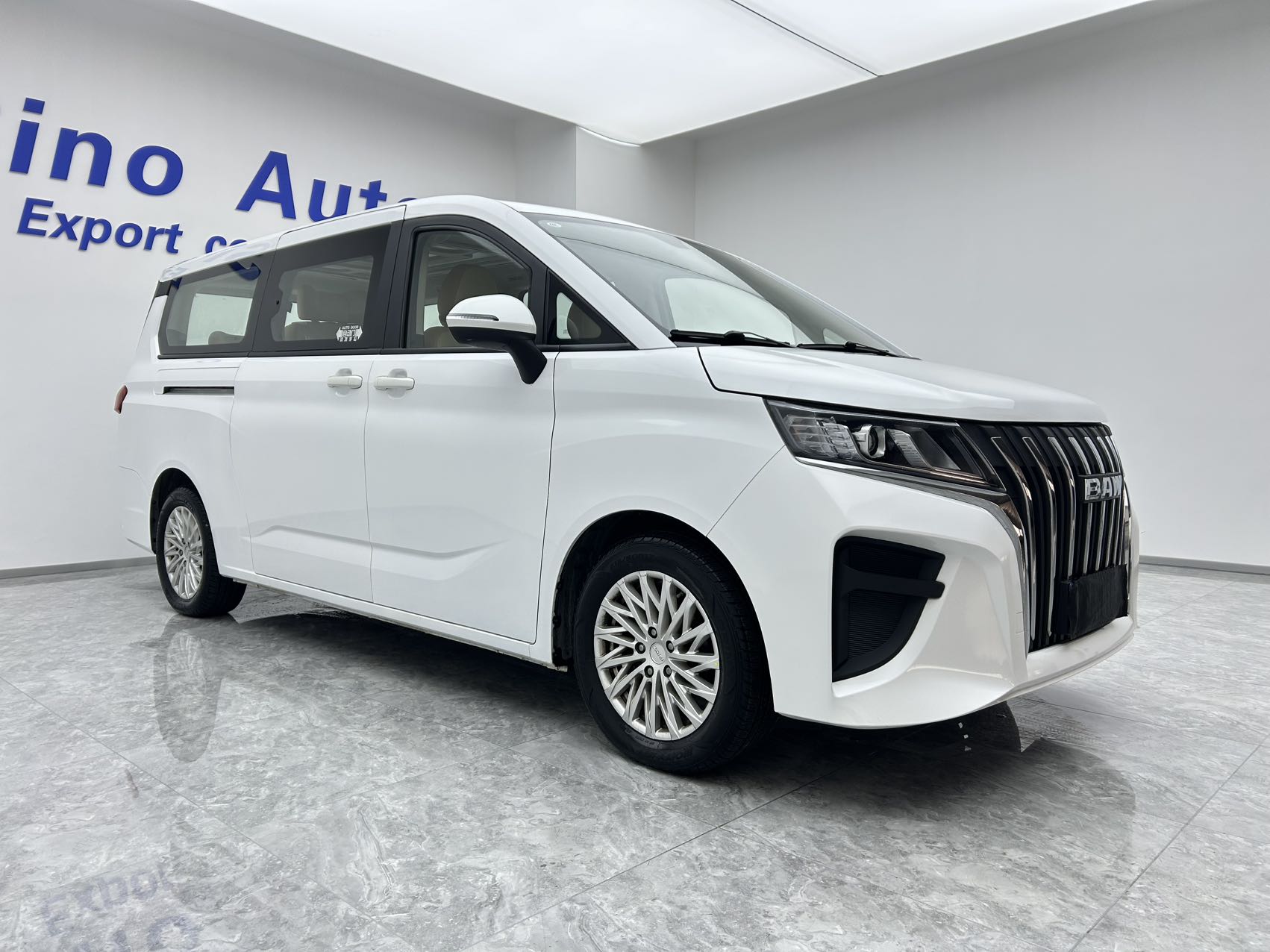 BAIC 2023 Wangpai M7 2.0 Long Wheelbase Creative Enjoyment 7-Seater — 3