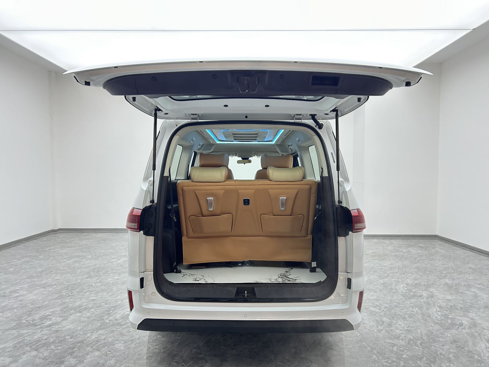 BAIC 2023 Wangpai M7 2.0 Long Wheelbase Creative Enjoyment 7-Seater — 15