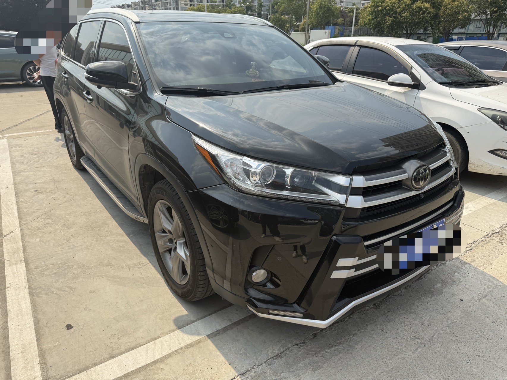 Toyota 2019 Highlander 2.0T 4WD Luxury 7-Seater — 2