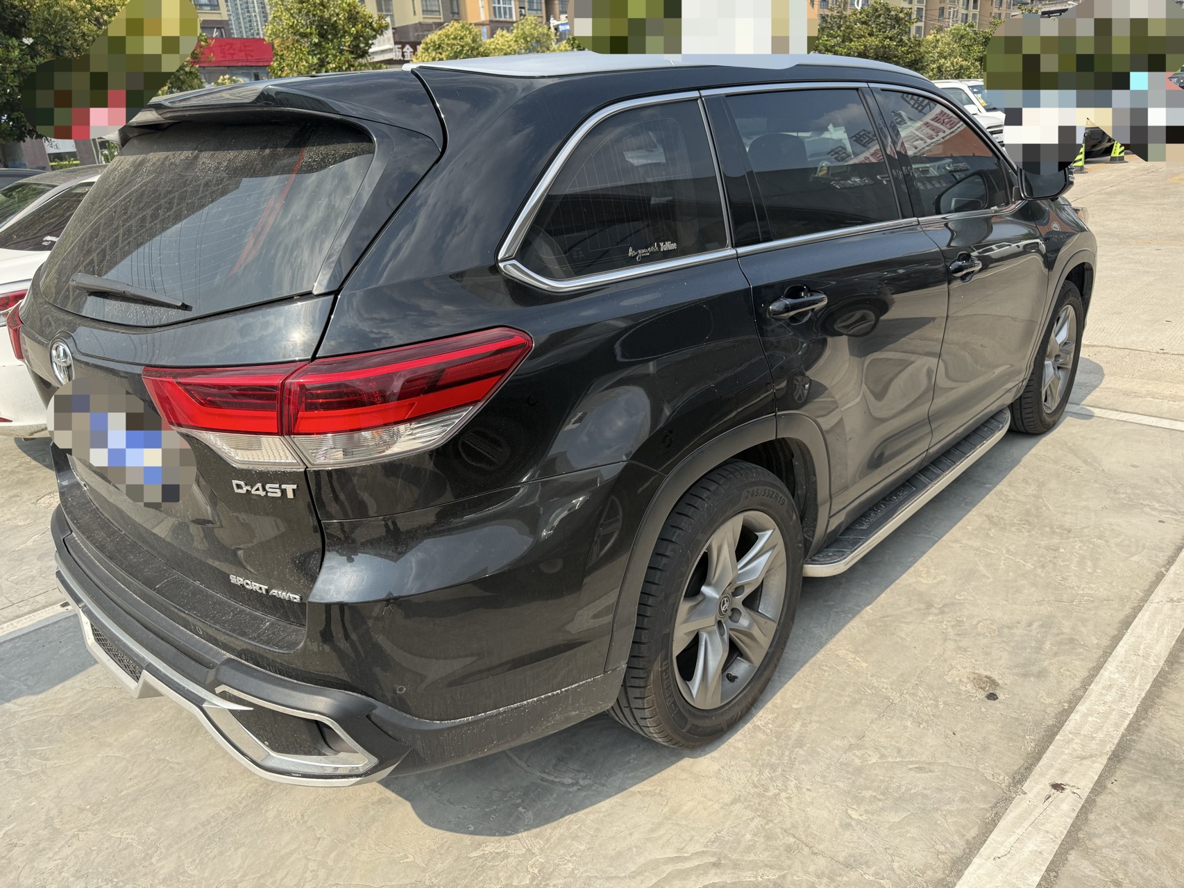 Toyota 2019 Highlander 2.0T 4WD Luxury 7-Seater — 3