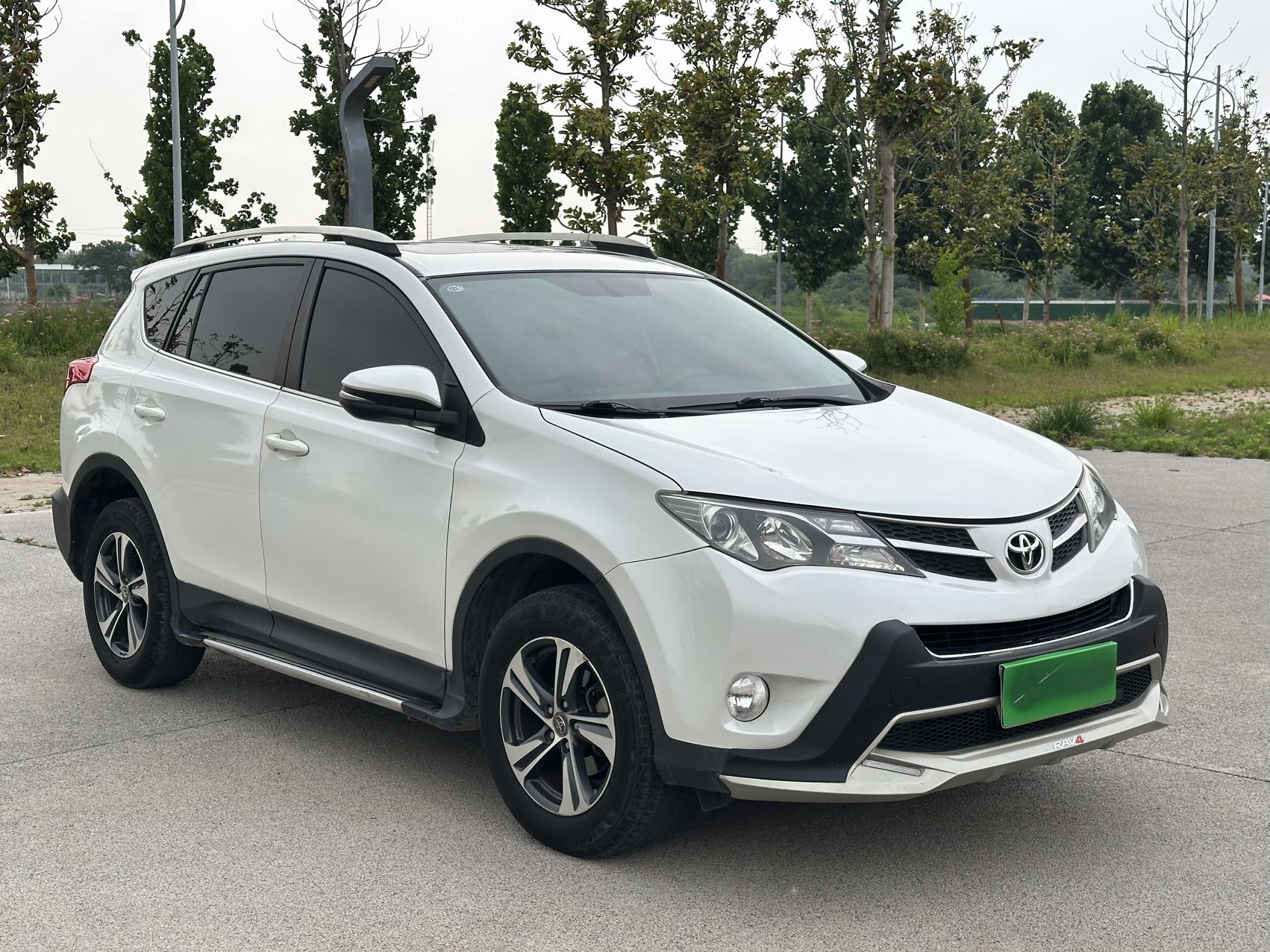 Toyota 2015 RAV4 2.0 CVT 2WD Style Edition — 3