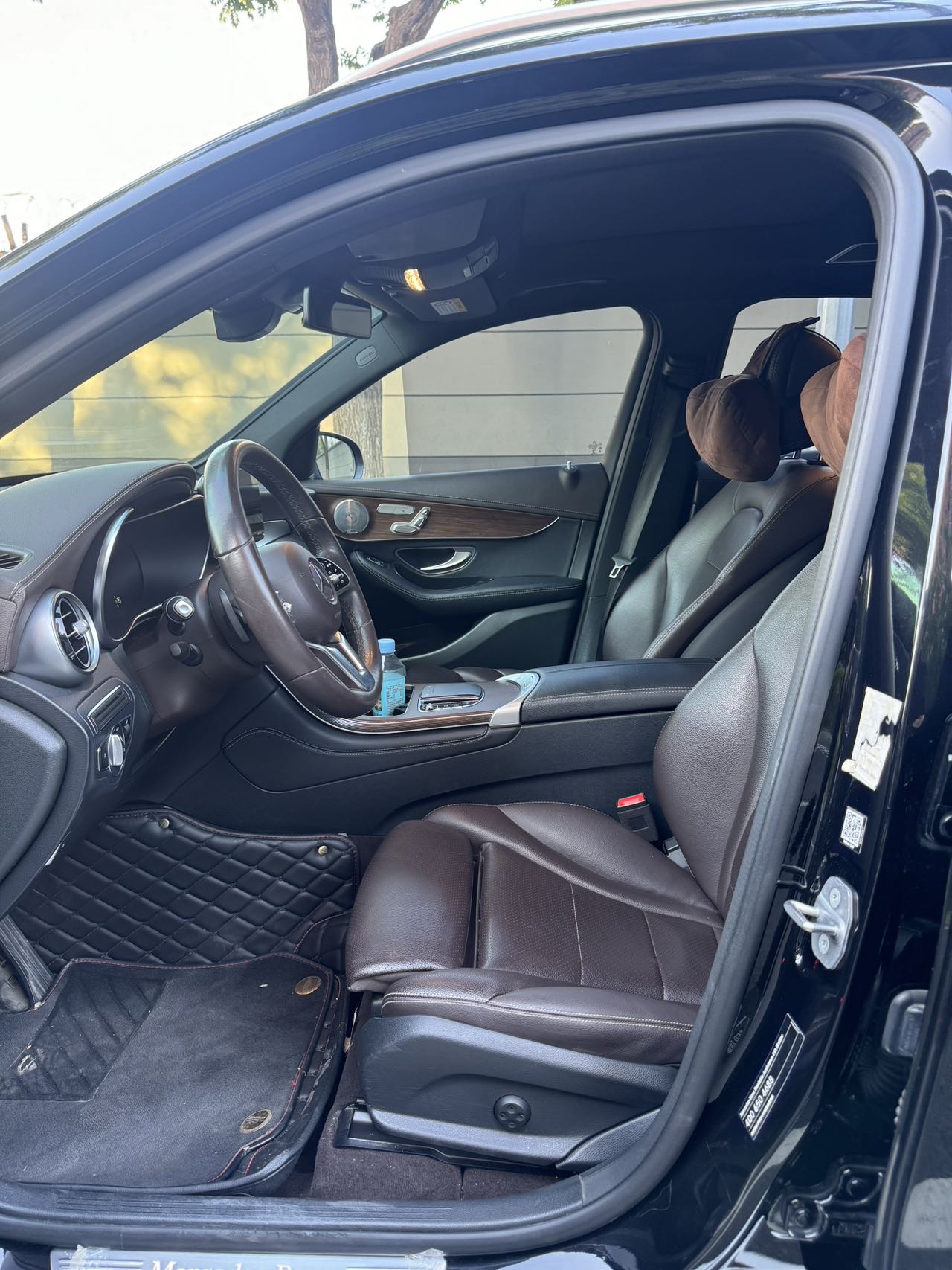 Mercedes-Benz 2021 GLC 300 L 4MATIC 2.0T Luxury — 4