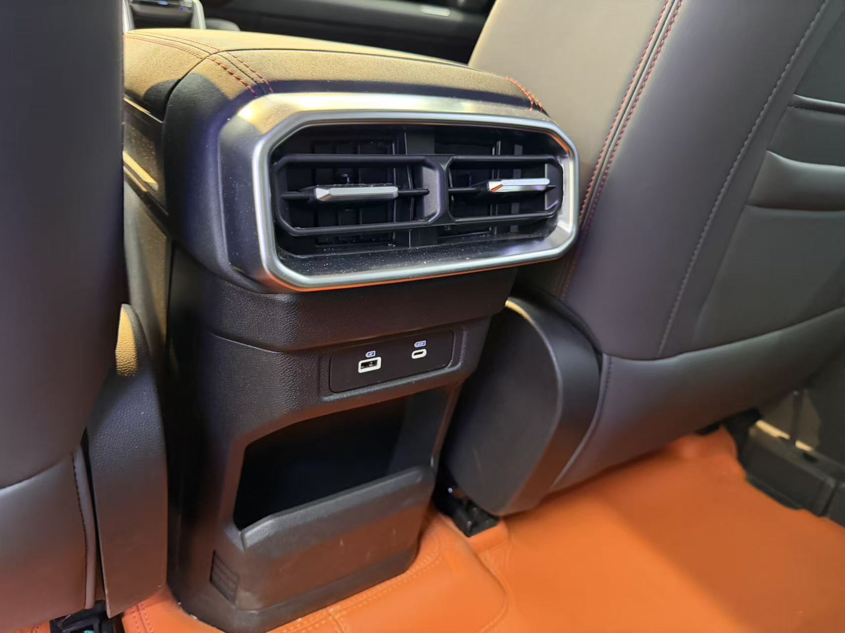 JETOUR 2024 Shanhai T2 C-DM 1.5T 129KM Forest Edition — 13