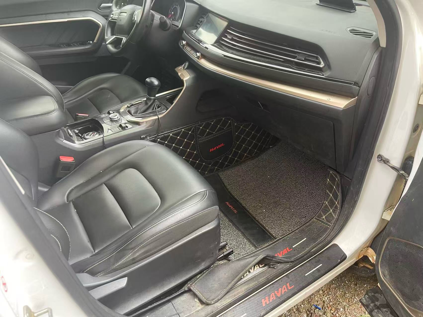 Haval 2018 H6 2.0T Luxury Edition with Blue Badge — 2