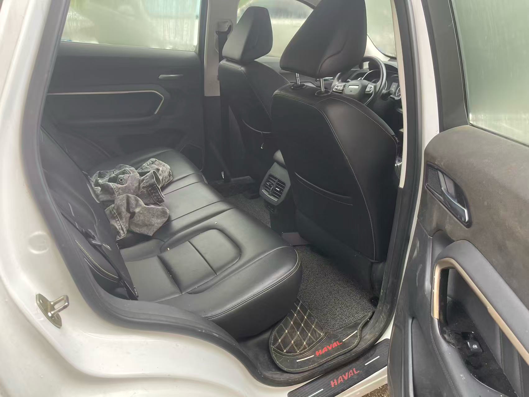 Haval 2018 H6 2.0T Luxury Edition with Blue Badge — 3