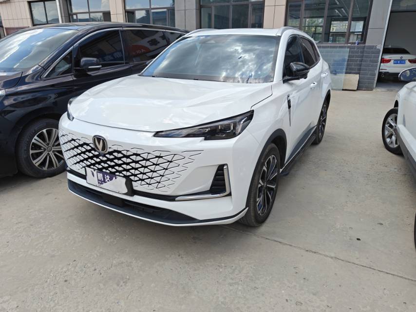 Changan 2025 CS55 PLUS PHEV 1.5 CVT Smart New Blue Whale 125 km Super-Energy Version — photo 1