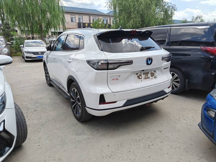 Changan 2025 CS55 PLUS PHEV 1.5 CVT Smart New Blue Whale 125 km Super-Energy Version — 6