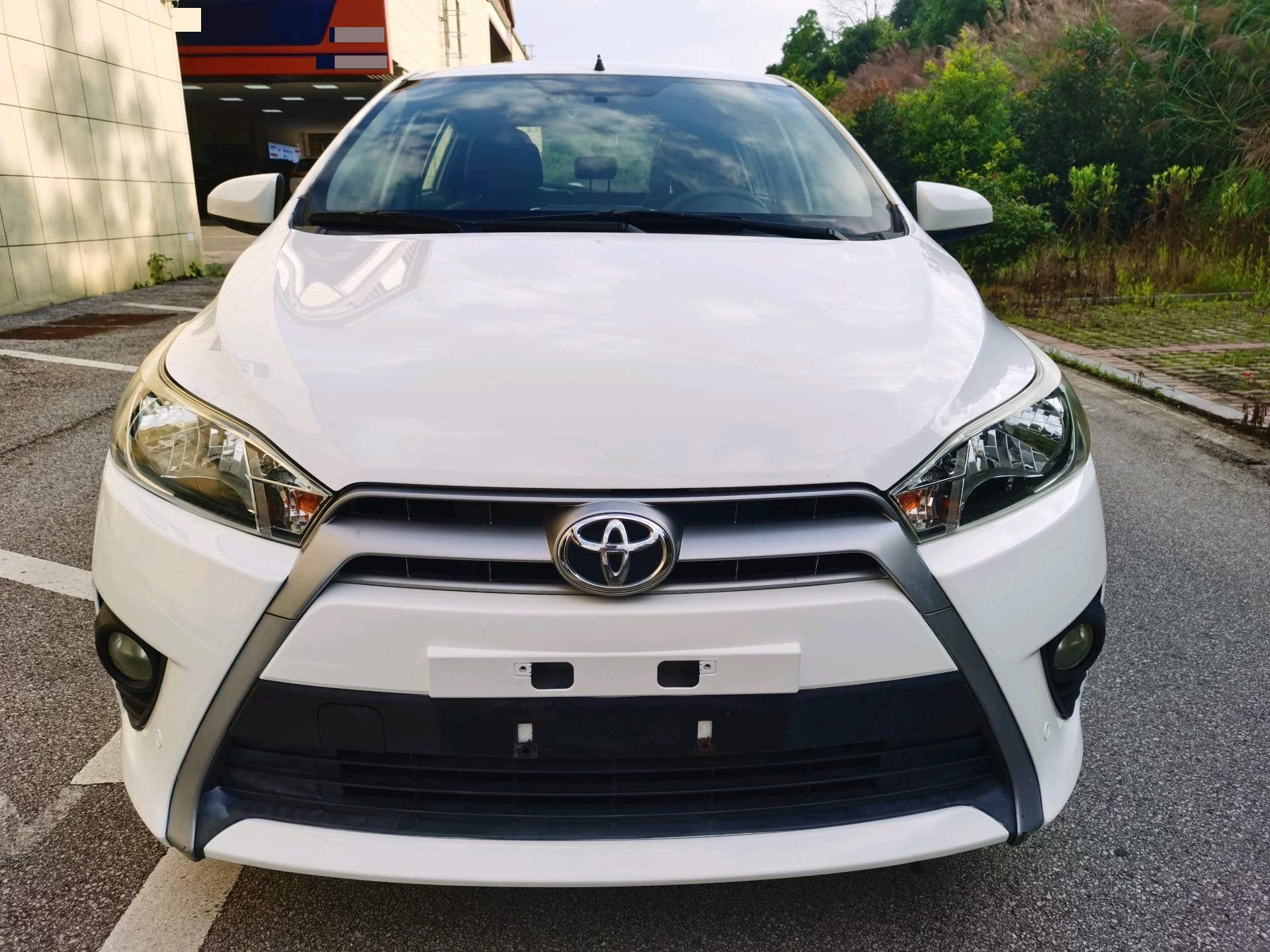 Toyota Yaris 2015 YARiS L Zhixuan 1.5E Dynamic Edition — 2