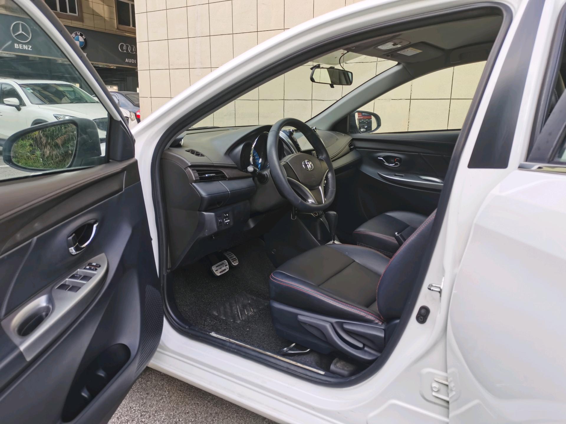 Toyota Yaris 2015 YARiS L Zhixuan 1.5E Dynamic Edition — 6