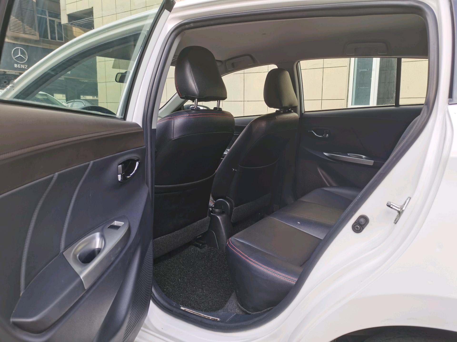 Toyota Yaris 2015 YARiS L Zhixuan 1.5E Dynamic Edition — 7