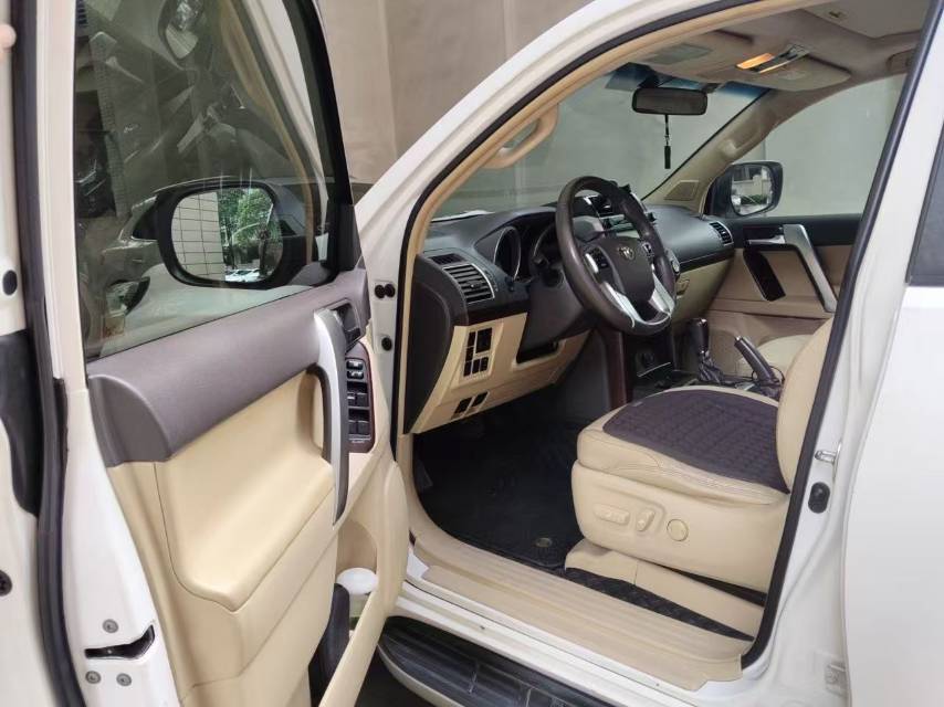 Toyota 2014 Prado 4.0 TX-L — 4