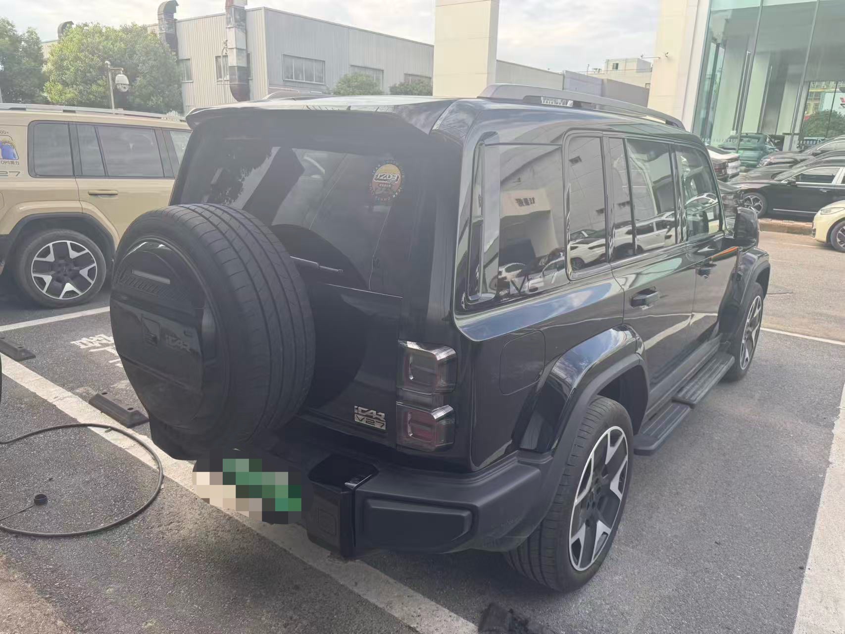 iCAR 2026 iCAR V27 200KM AWD Falcon 500 — 5